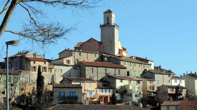 centre village Gréasque