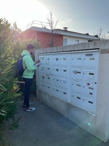 Distribution agenda ville de Saint-Cannat cedex boites à lettres
