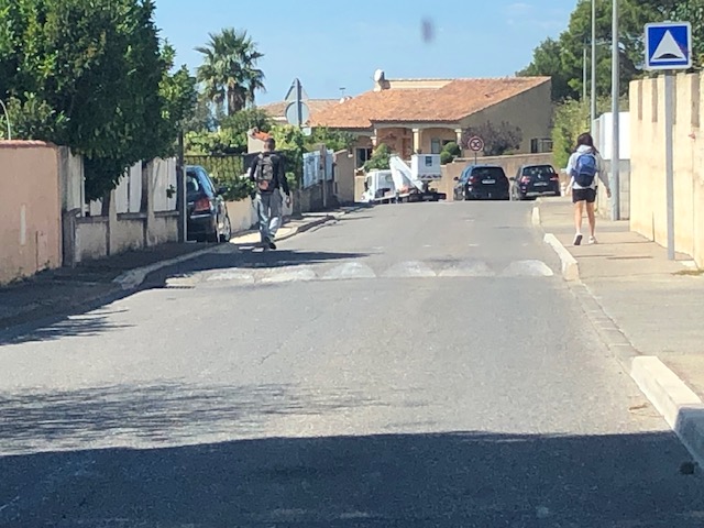 deux distributeurs dans une rue Les Pennes Mirabeau